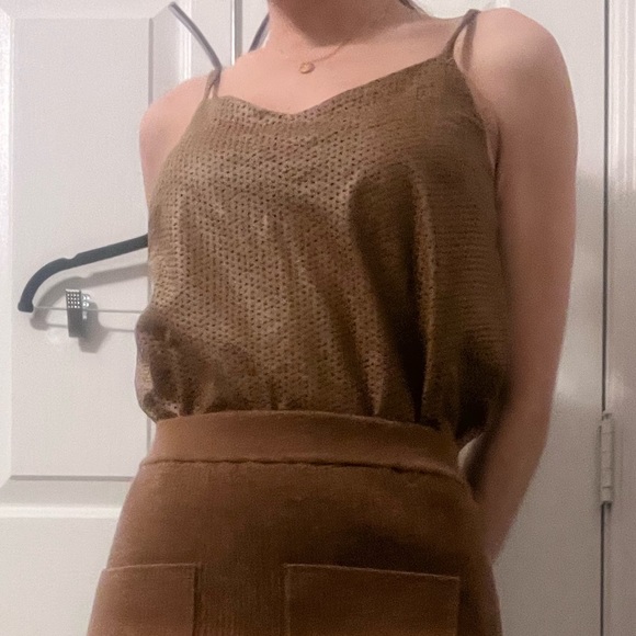 Very J Camel Perforated Leather Top - Picture 4 of 10